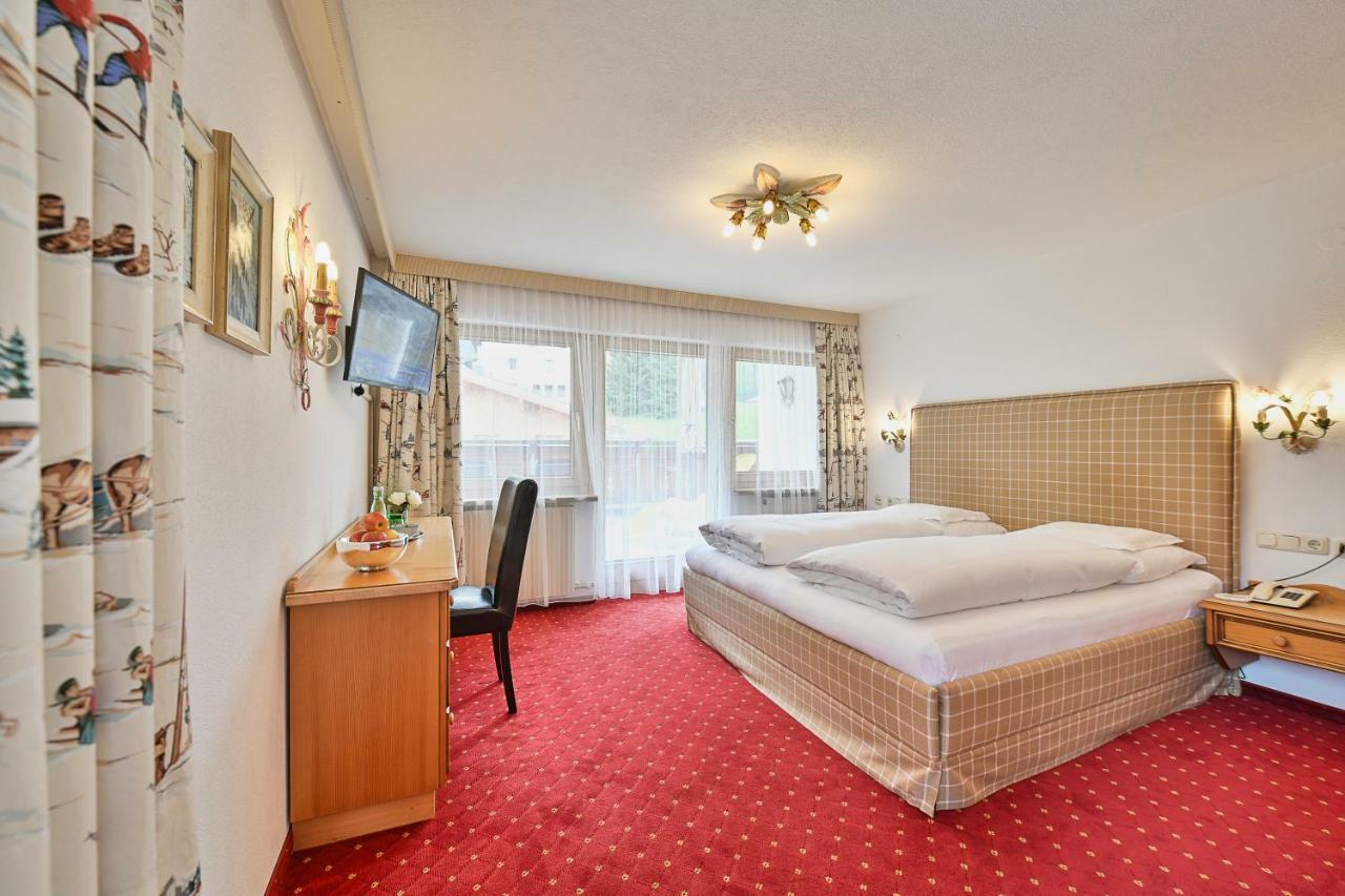 לך אם ארלברג Hotel Garni Sursilva מראה חיצוני תמונה