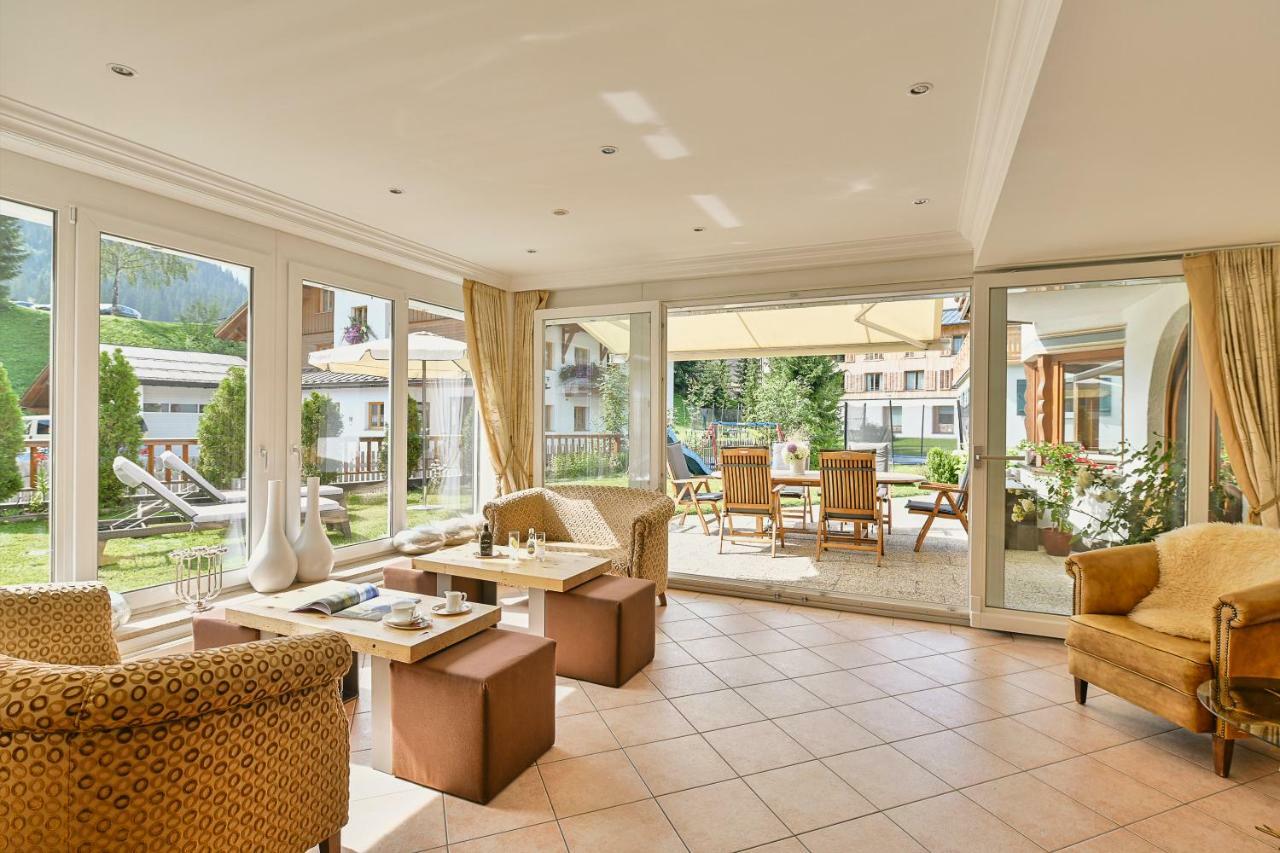 לך אם ארלברג Hotel Garni Sursilva מראה חיצוני תמונה